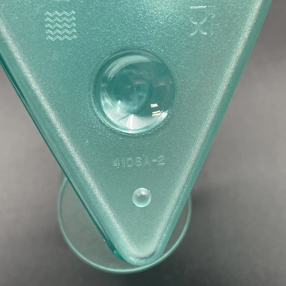 Vintage Tupperware Keep 'N Heat Pizza Keeper Set Teal 4106A-2 Triangle Container